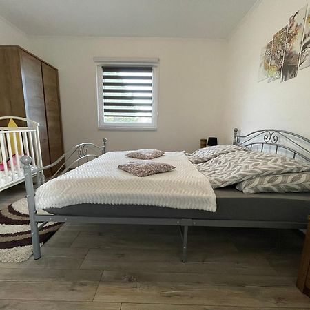 Fullhouse Apartmanhaz Zamárdi Eksteriør bilde